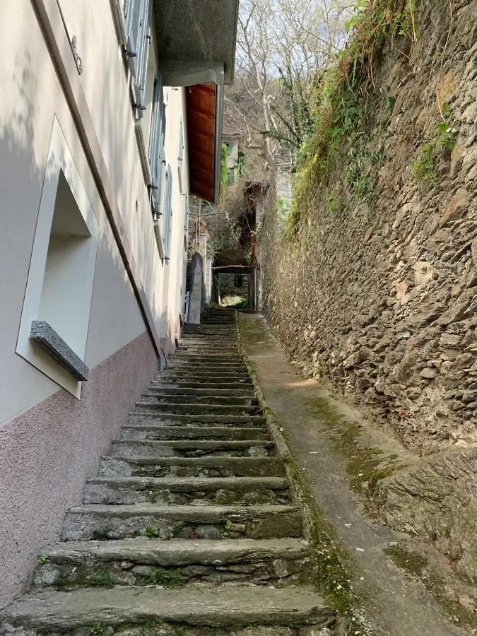 德尔维奥Al Castello公寓 德尔维奥