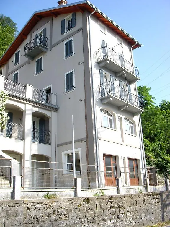 公寓 德尔维奥Al Castello公寓
